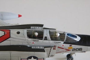 Fine Molds FP43S Chasseur à réaction F-4J « Aardvarks » de l&amp;#39;US Navy, échelle 1/72 – immagine 8