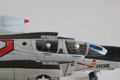 Fine Molds FP43S Chasseur à réaction F-4J « Aardvarks » de l&amp;#39;US Navy, échelle 1/72 – immagine 8