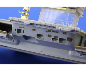 Eduard 17029 USS Nimitz CVN-68 TRUMPETER 1/700 – image 7