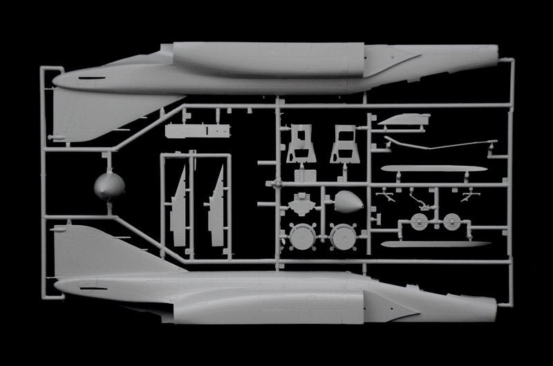 Italeri 2781 F-4J PHANTOM II (1/48) – immagine 4