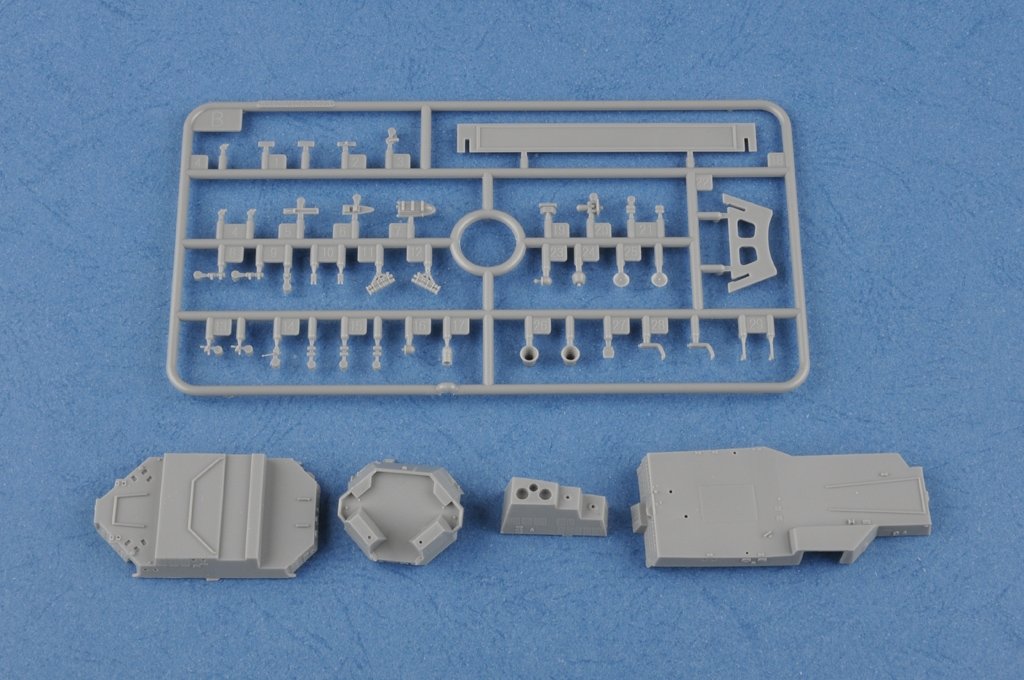 Hobby Boss 83413 USS Momsen DDG-92 1/700 – image 9