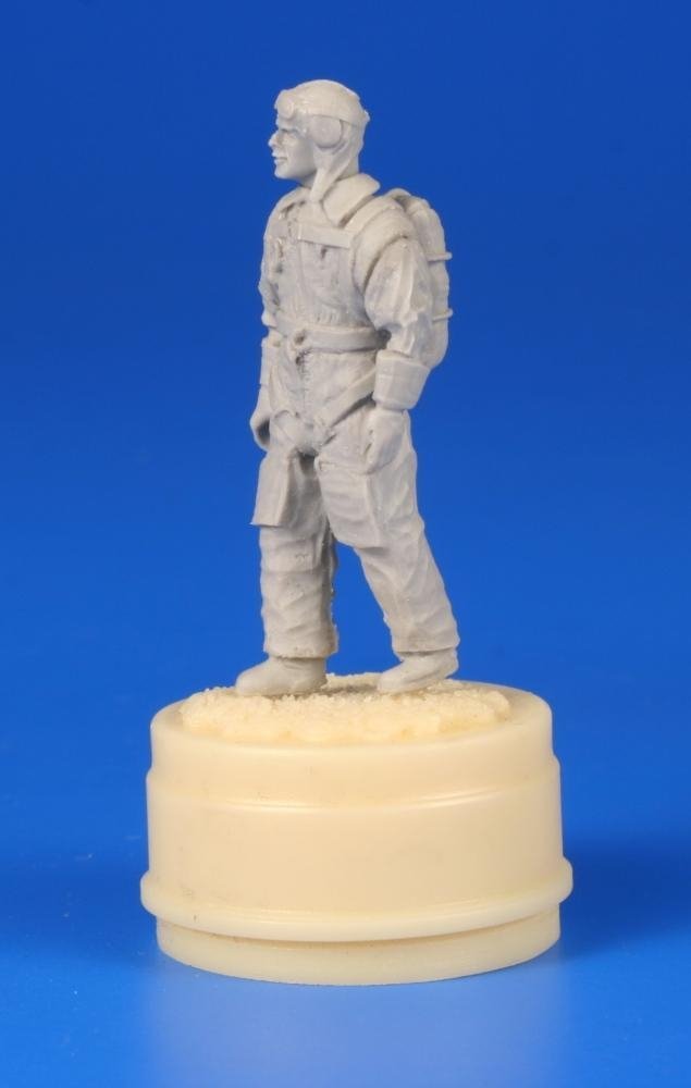 CMK F48298 Pilote tchécoslovaque (1938) avec un parachute dans le dos 1/48 