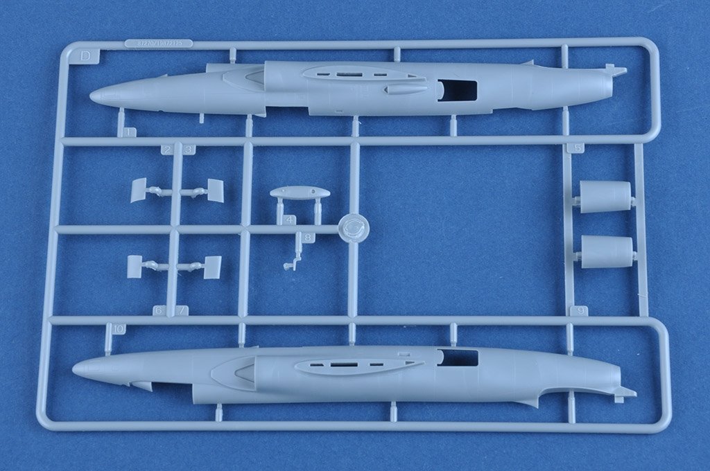 Hobby Boss 87270 U-2A Dragon Lady 1/72 – immagine 8