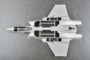 Trumpeter 03230 F-35C Lightning 1/32 – image 8