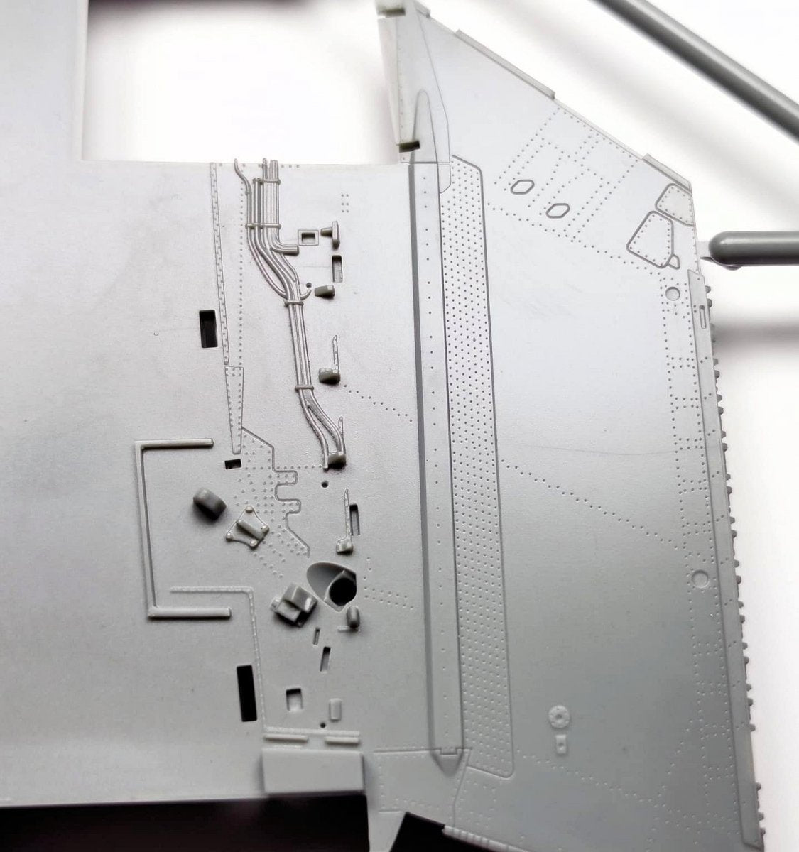 MiniBase 8001 SU-33 Flanker-D 1/48 – immagine 10