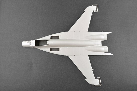 Trumpeter 03224 Mikoyan MIG-29C Fulcrum russe au 1/32 – immagine 3