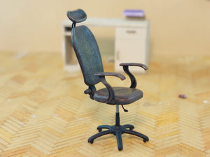 Point of no Return 3524058 Fotele biurowe, dwa różne modele / Office chairs, two different models 1/35 – zdjęcie 3