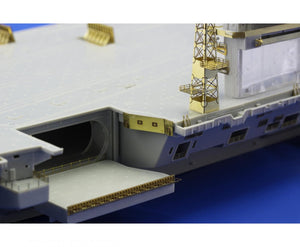 Eduard 17029 USS Nimitz CVN-68 TRUMPETER 1/700 – image 5