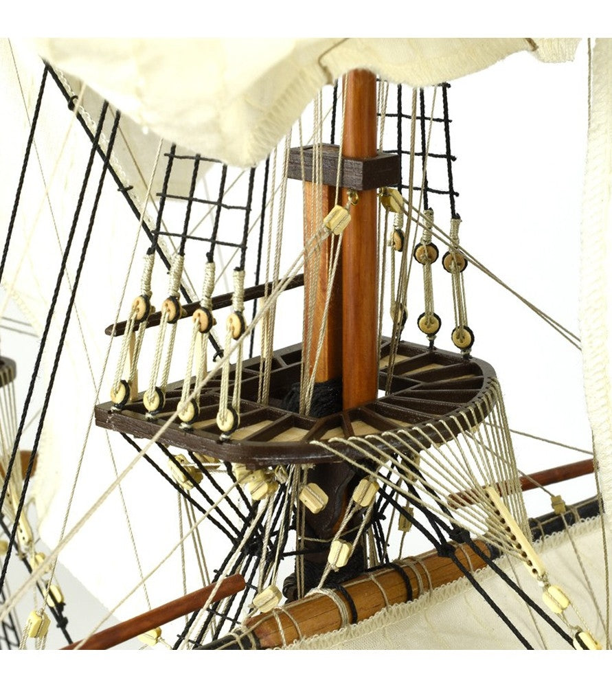 ARTESANIA LATINA 22520 HMS Endeavour - James Cook's legendary ship 1/65