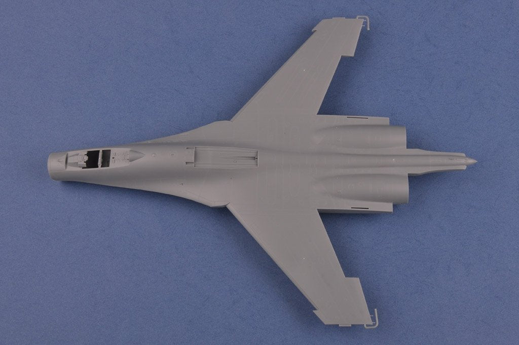 Hobby Boss 81711 Su-27 Flanker B 1/48  – Bild 5