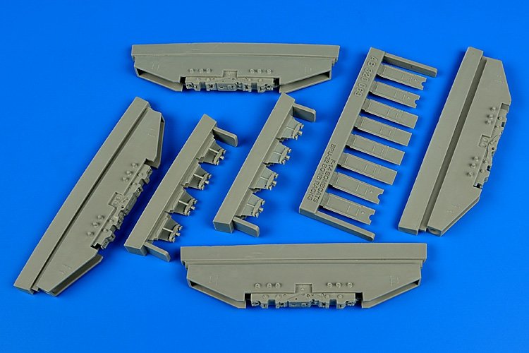 Aerobonus 320069 BRU-32 supports de bombes pour F-14 Bombcat (1/32)