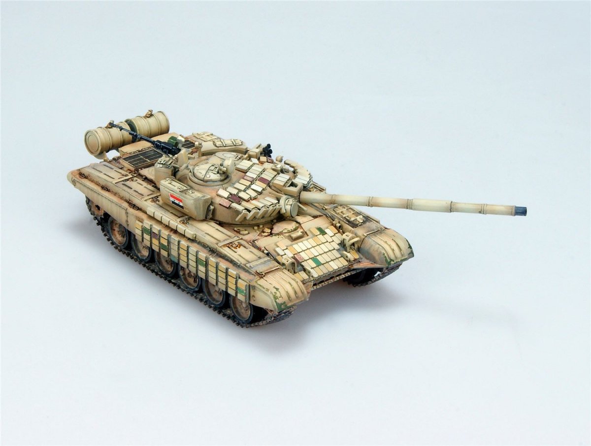 Modelcollect UA72044 Char de combat principal T-72AV (1/72) – immagine 2