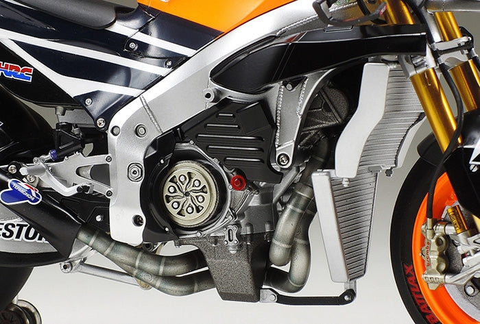 Tamiya 14130 Repsol Honda RC213V 14 – Bild 5