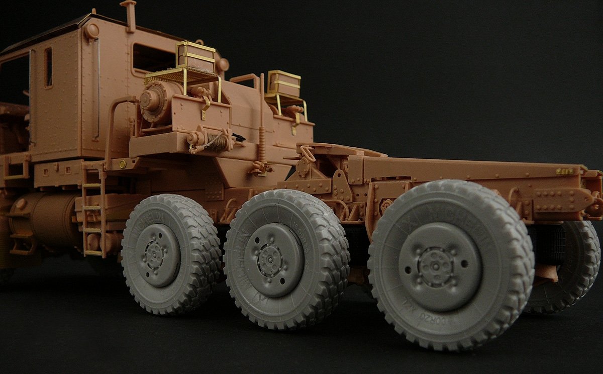 Roues de route Panzer Art RE35-121 pour tracteur routier M1070 à l&amp;#39;échelle 1/35 – immagine 6