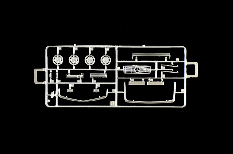 Italeri 3633 Mercedes-Benz 500 SLC 1/72 – image 8
