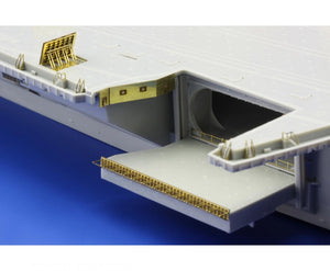 Eduard 17029 USS Nimitz CVN-68 TRUMPETER 1/700 – image 4