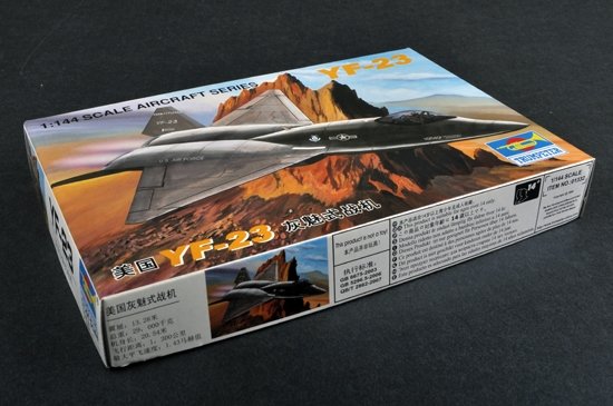 Trumpeter 01332 Lockheed YF-23 Black Widow II 1/144 – immagine 2