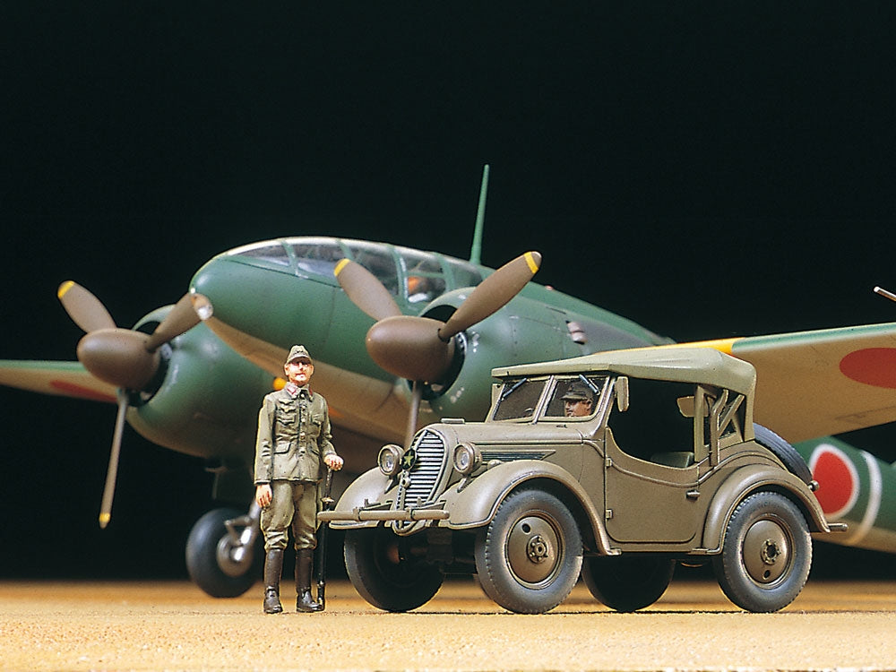 Tamiya 25217 Mitsubishi Ki-46 III Type 100 &amp; 4X4 Véhicule léger Kurogane Set 1/48