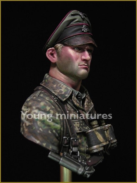 Young Miniatures YM1831 Officier SS allemand de la Waffen-SS 1944 1/10 – image 6