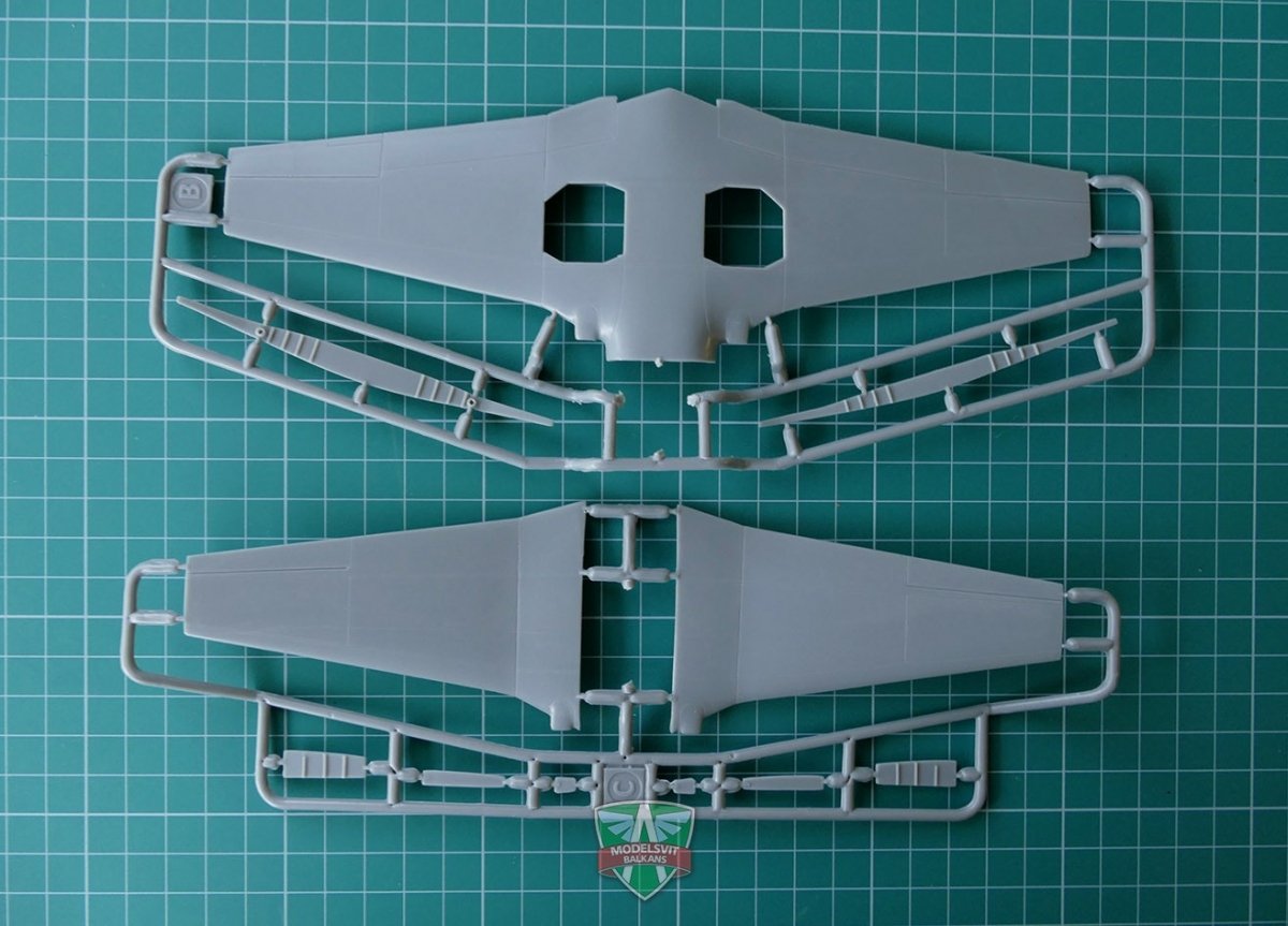 Modelsvit 72016 Tupolev Tu-91 Avion d&amp;#39;attaque navale 1/72 – imagen 4