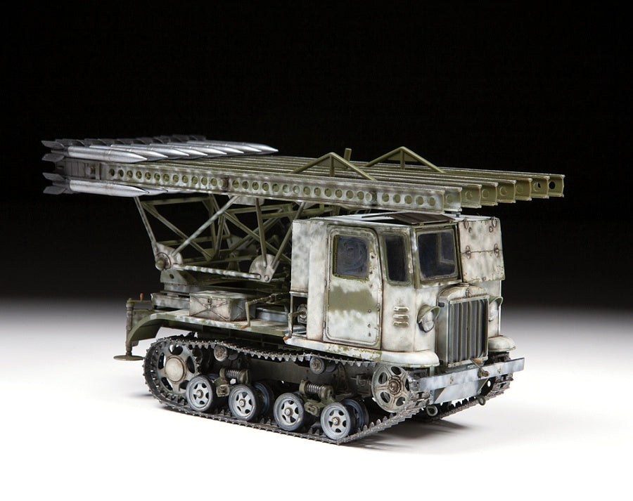 Tracteur d&amp;#39;artillerie soviétique Zvezda 3700 avec BM-13 Katyusha STZ-5 1/35  – image 2