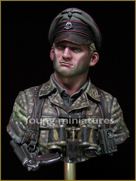 Young Miniatures YM1831 Officier SS allemand de la Waffen-SS 1944 1/10 – image 2
