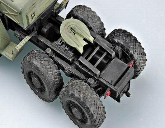 Trumpeter 00211 MAZ-537G type intermédiaire avec semi-remorque MAZ/ChMZAP 5247G (1/35) – immagine 8