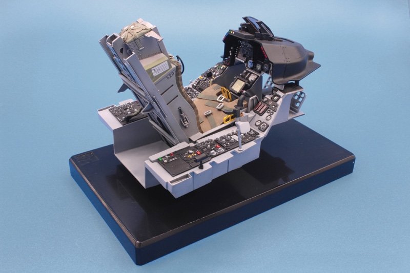 Italeri 2990 Cockpit F-16 1/12 – image 10