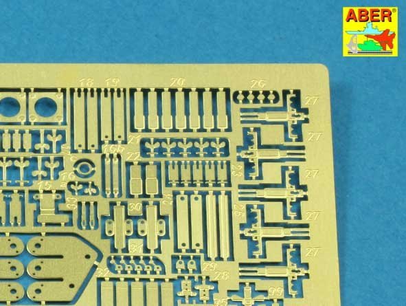 Aber 35259 Sd.Kfz.18 Pz.Kpfw.VI Ausf.E Tiger I (s.PzAbt. 501 en Tunisie) (1/35) – imagen 9