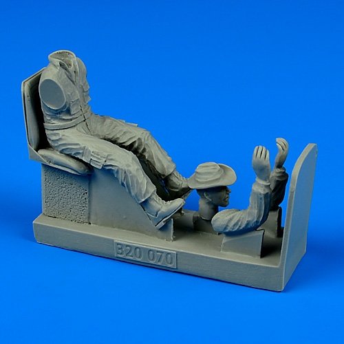 Aerobonus 320070 Conducteur de tracteur de remorquage USAF/US Army 1/32 