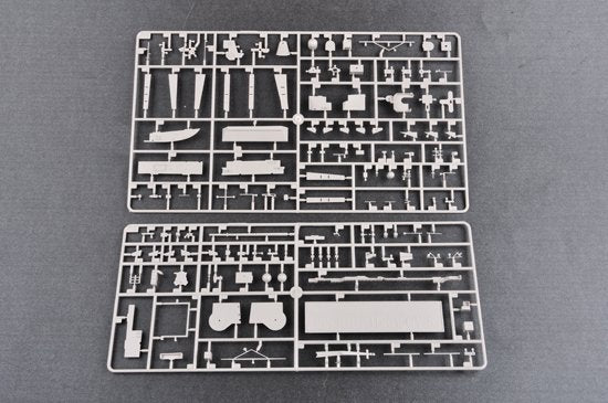 Trumpeter 05619 USS Kitty Hawk CV-63 – immagine 11