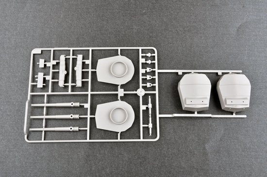 Trumpeter 03710 HMS Hood Battle Cruiser 1/200  – image 18