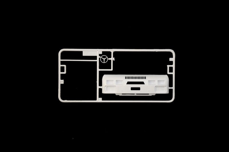 Italeri 3956 Mercedes Benz SK 1844 LS V8 1/24 – Bild 5