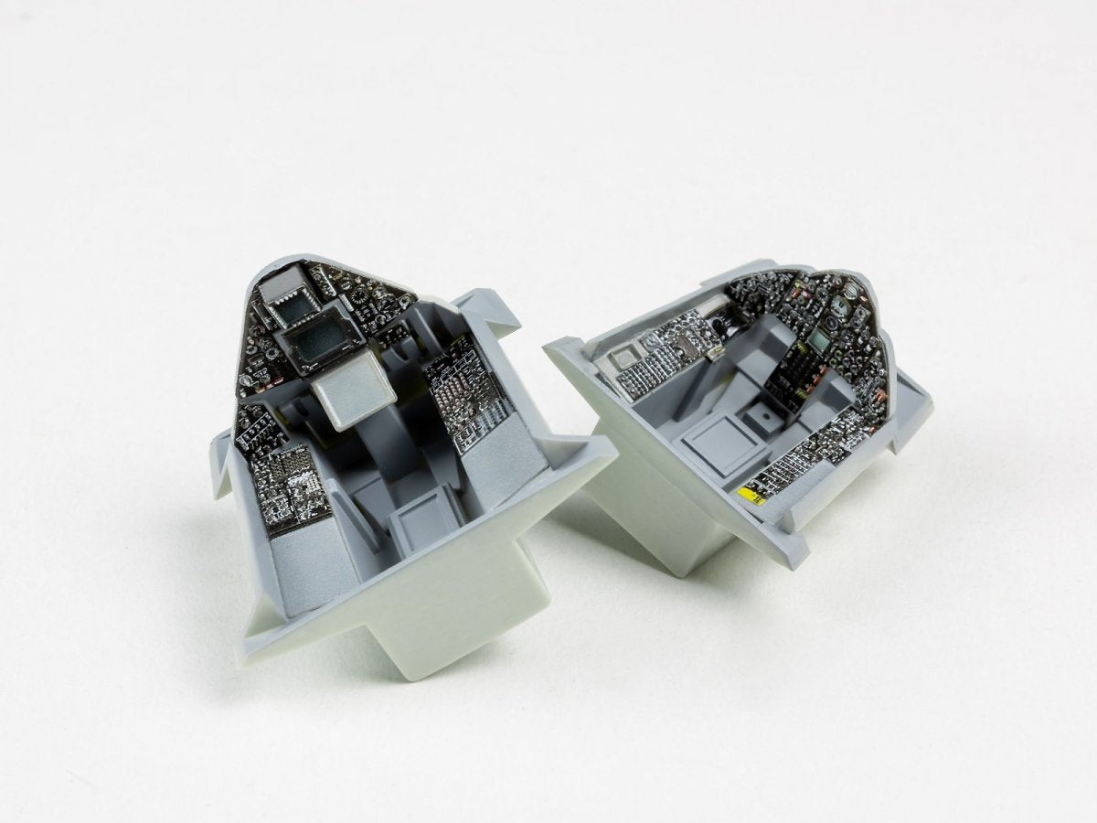 Red Fox Studio QS-48020 SR-71A Blackbird Revell 1/48 – image 6