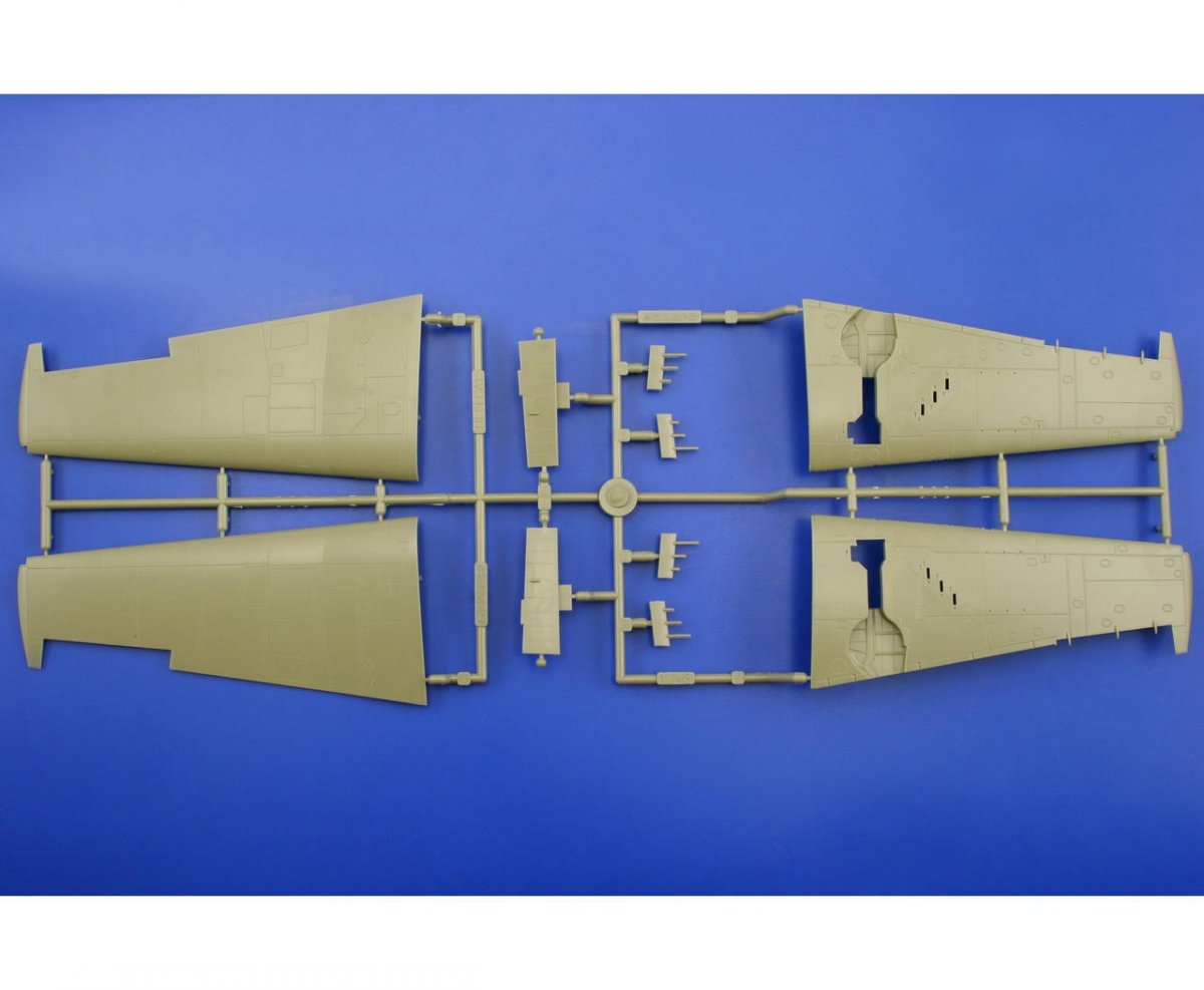 Eduard 8223 HELLCAT Mk. I/Mk. II COMBO DOUBLE 1/48 – Bild 4
