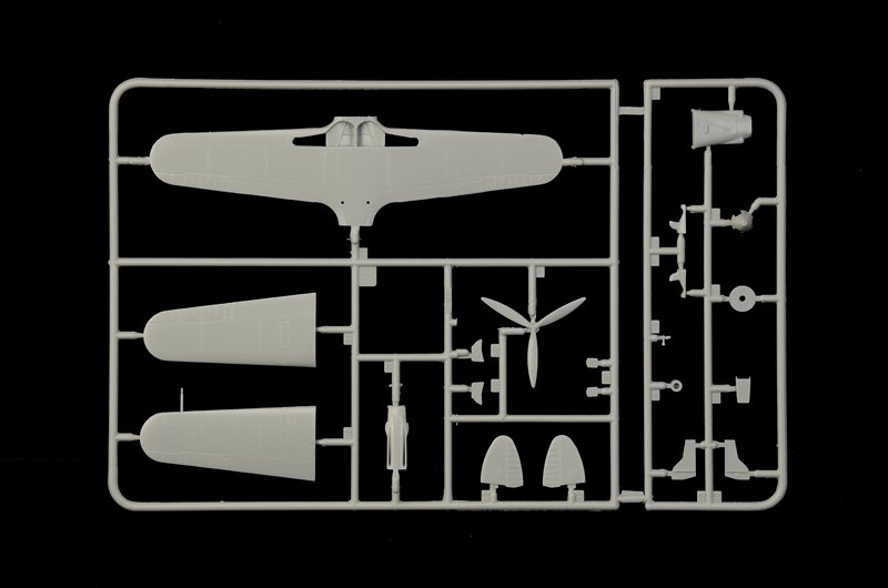 Italeri 1439 MC.202 Folgore 1/72 – image 8