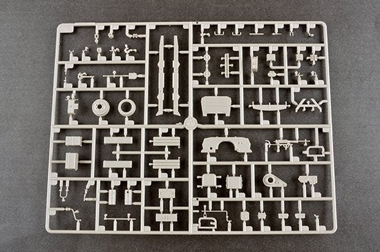 Trumpeter 09574 BTR-152K1 APC soviétique 1/35 – image 5