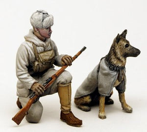 ToRo Model 35F109 Wojna Zimowa - Armia Fińska - Młody Łącznik z Psem / Winter War 1939-40 - Young messenger boy with his dog 1/35 – zdjęcie 3