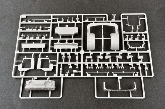 Trumpeter 01026 Russe 9P140 TEL du système de lance-roquettes multiples 9K57 Uragan 1/35 – immagine 6