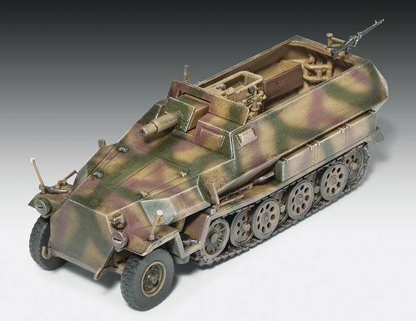 Revell 03177 Sd.Kfz. 251/9 Ausf. C 1/72 – Bild 2