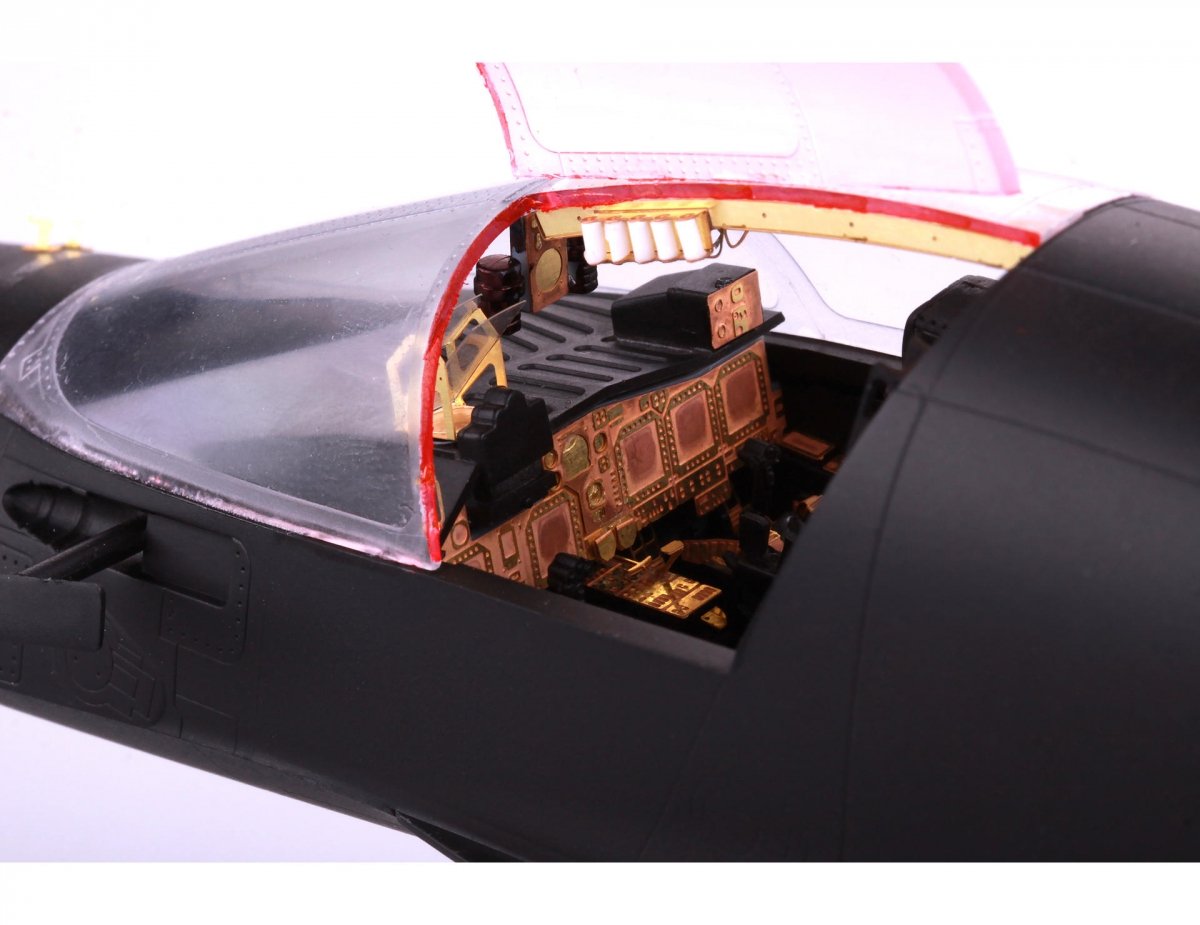 Intérieur du Su-34 Eduard 49824 HOBBY BOSS 1/48 – image 4