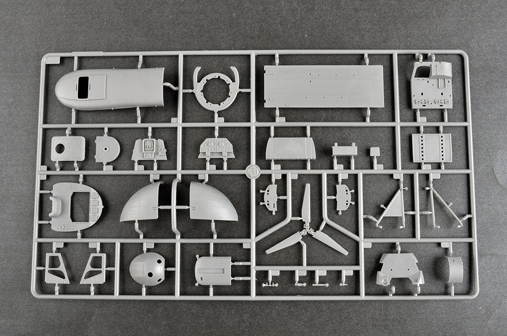Trumpeter 05816 Hélicoptère russe Mi-4 Hound 1/48 – imagen 5
