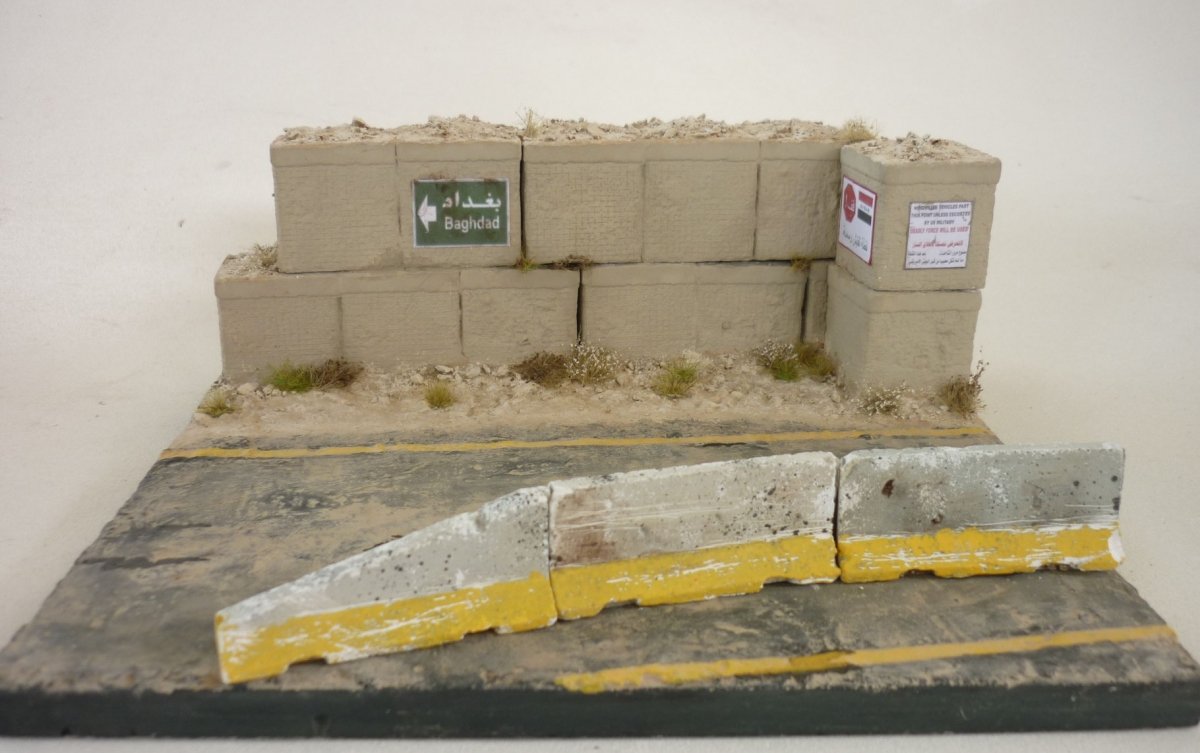 RT-Diorama 35261 Socle de diorama : « Rue des desserts » 1/35 – image 4