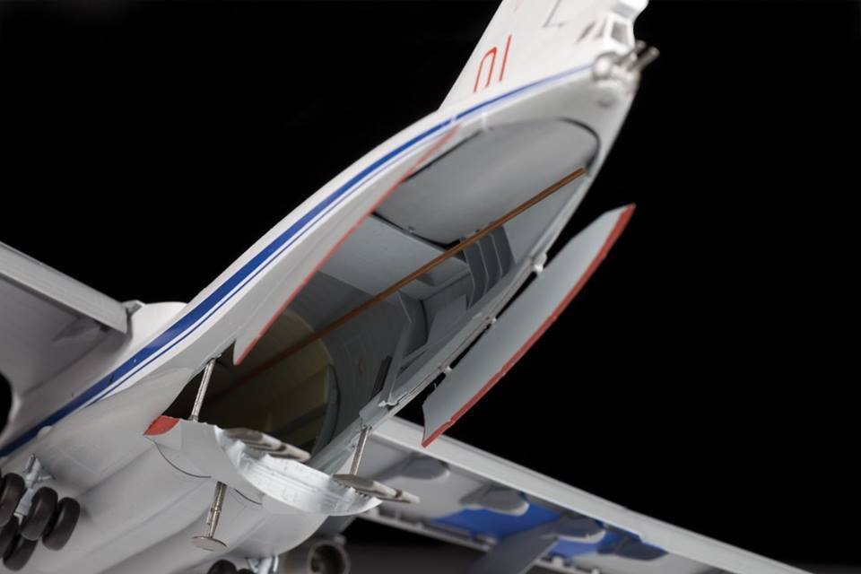 Zvezda 7011 avion de transport stratégique russe Il-76MD (1/144) – immagine 5