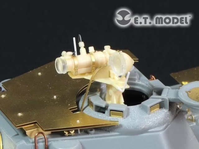 ET Modèle ER35-035 Appareils de vision nocturne infrarouge allemands Infrarot-Scheinwerfer Type 2 1/35