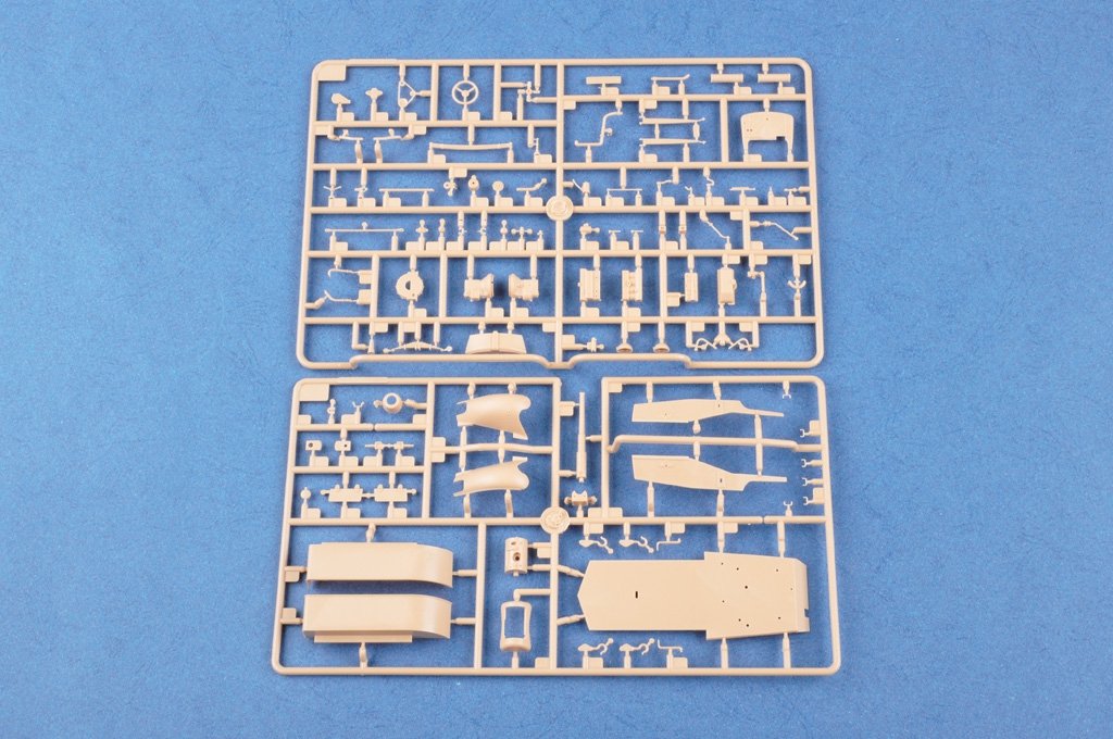 Hobby Boss 83838 Voiture blindée soviétique BA-3 (1/35) – image 7