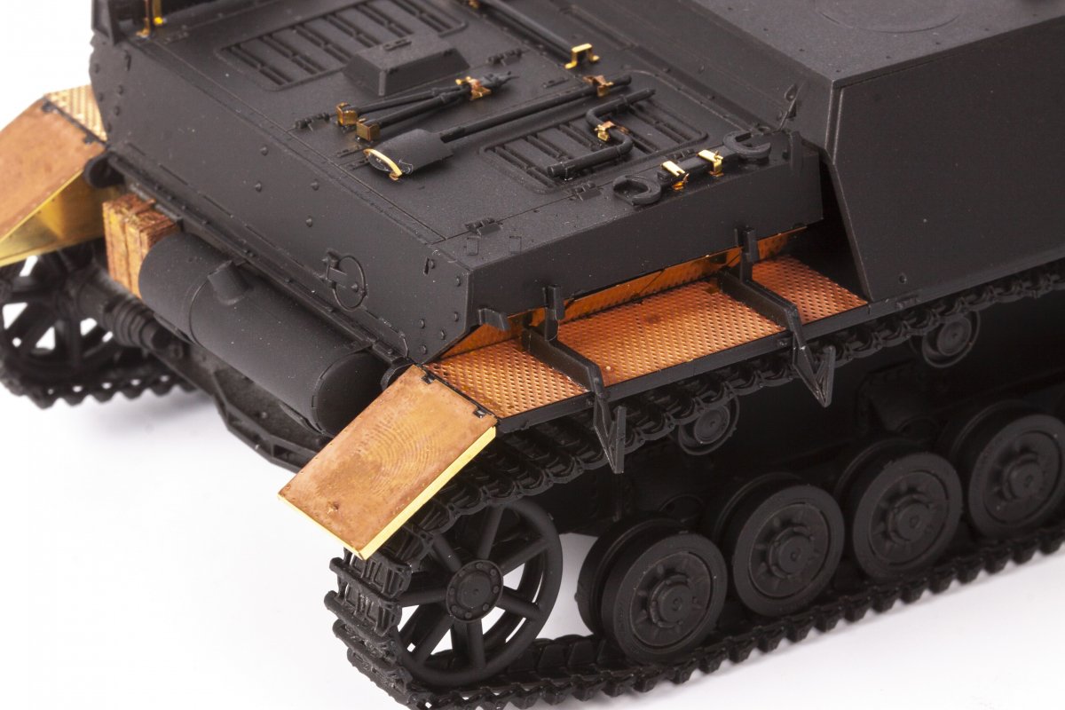 Eduard 36494 Jagdpanzer IV BORDER MODEL 1/35 – image 5