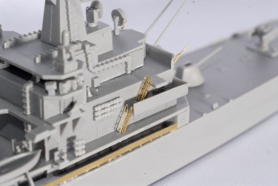 Dragon 7090 USS Virginie (CGN-38) 1/700 – immagine 9