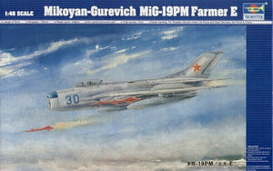 Trumpeter 02804 MiG-19PM Fermier E (1/48)