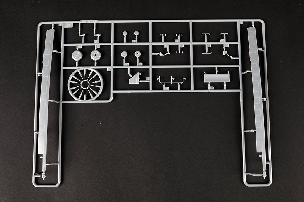 Trumpeter 05817 Mi-4A Hound 1/48 – image 9